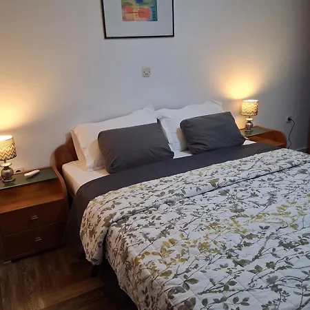 Ella Apartman